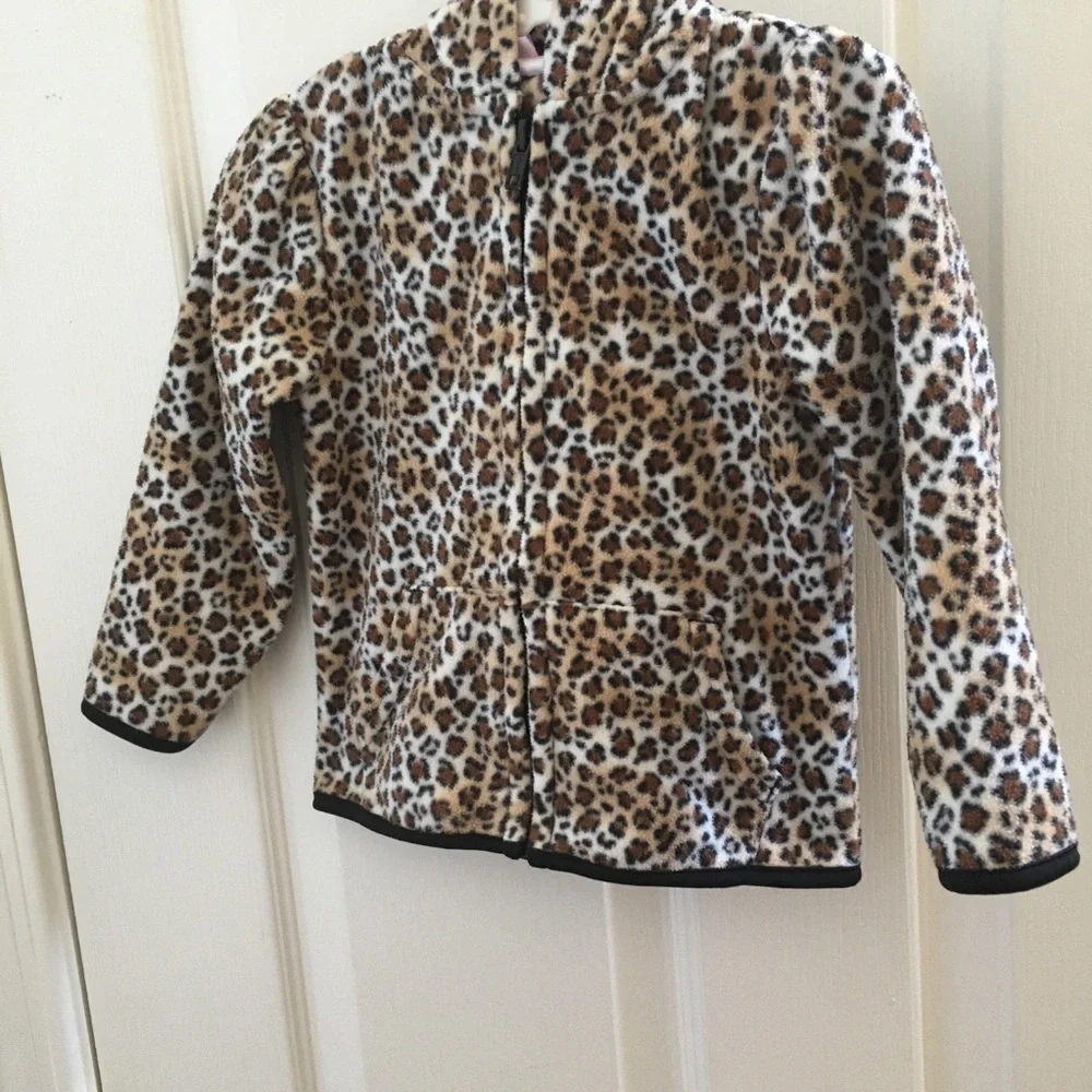FINAL MARKDOWN Girls garanimals fleece jacket 2t